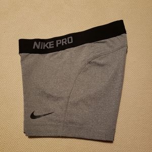 Nike Pro xs